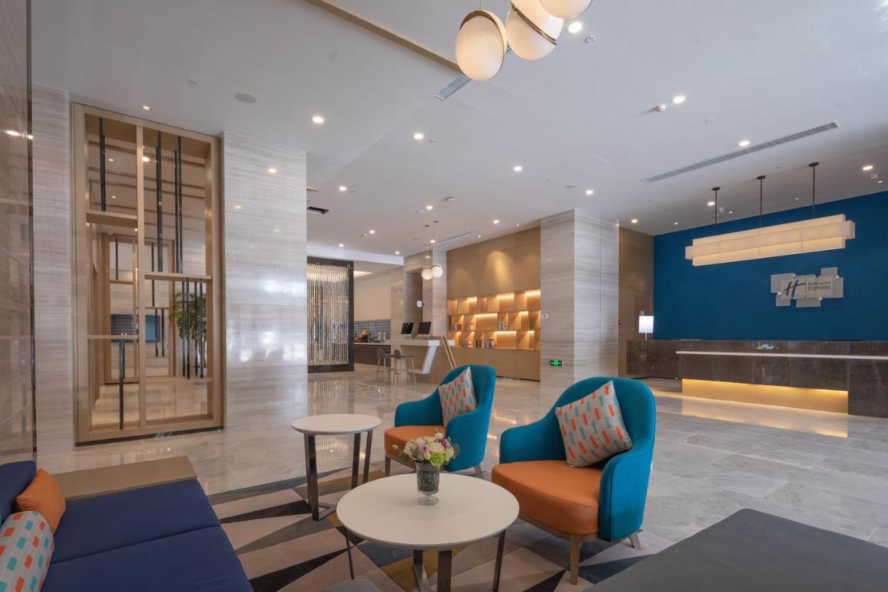 Holiday Inn Express Kaifeng City Center By Ihg Экстерьер фото