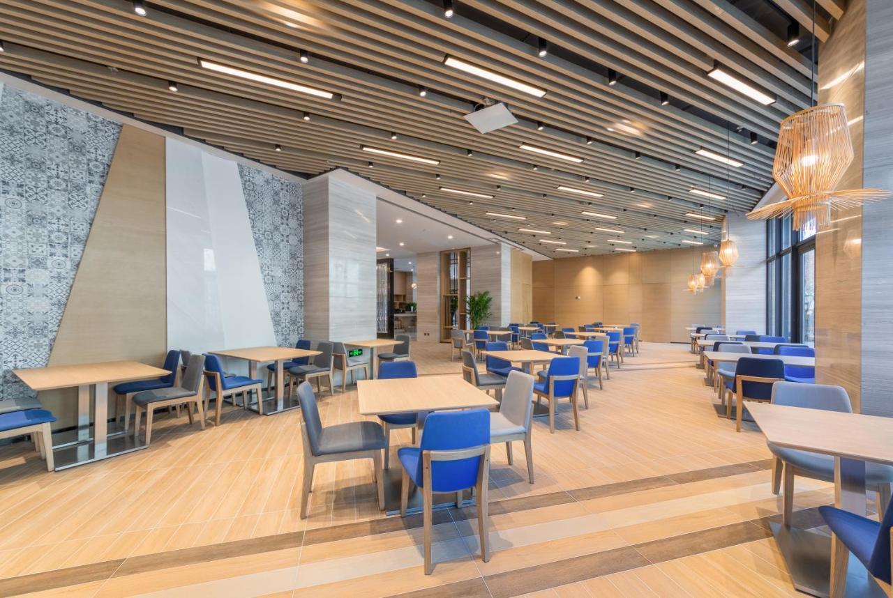 Holiday Inn Express Kaifeng City Center By Ihg Экстерьер фото