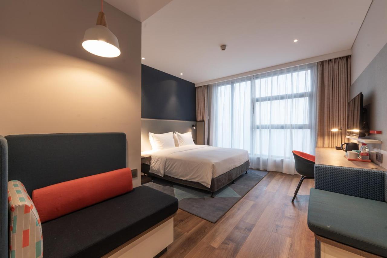 Holiday Inn Express Kaifeng City Center By Ihg Экстерьер фото