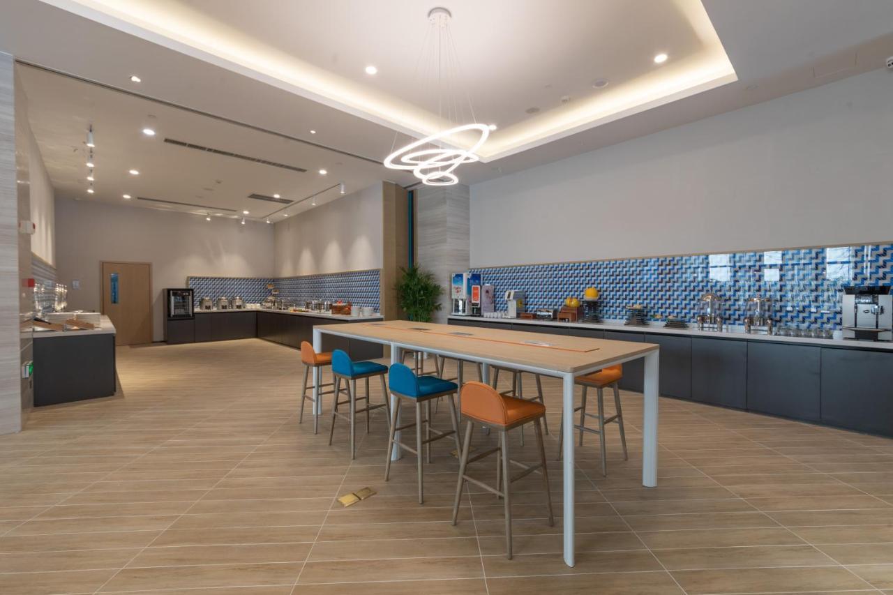 Holiday Inn Express Kaifeng City Center By Ihg Экстерьер фото