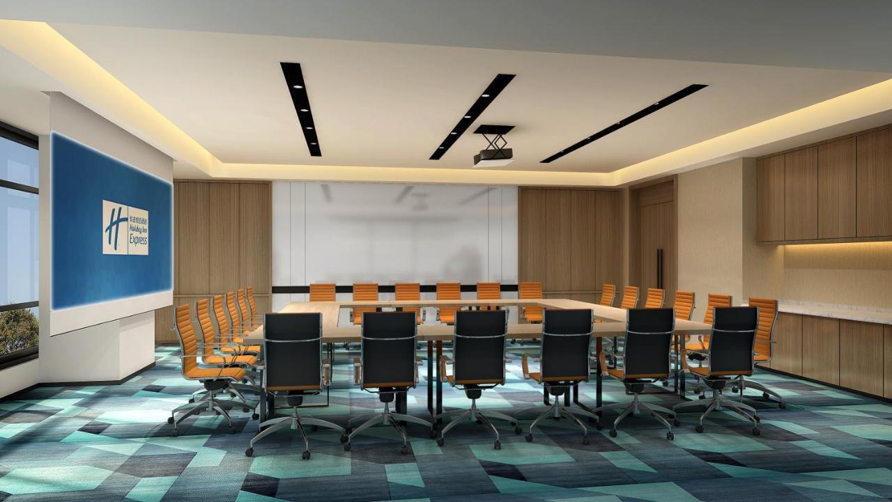 Holiday Inn Express Kaifeng City Center By Ihg Экстерьер фото